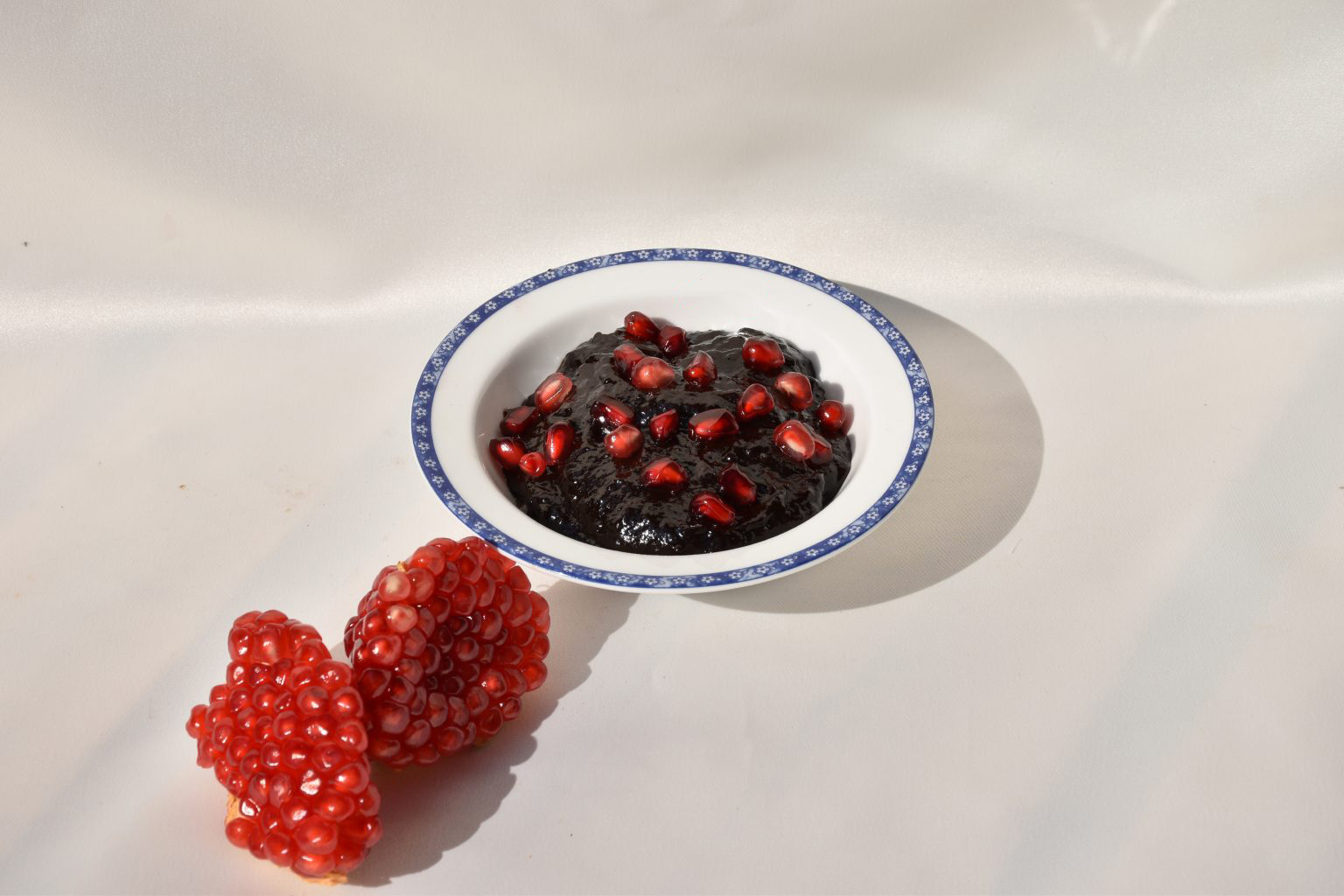 خرید عمده رب انار ترش و ملس