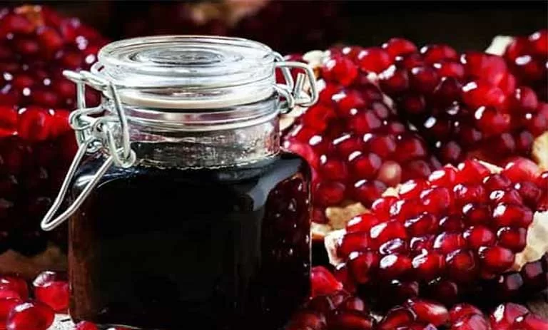 عرضه رب انار سنتی